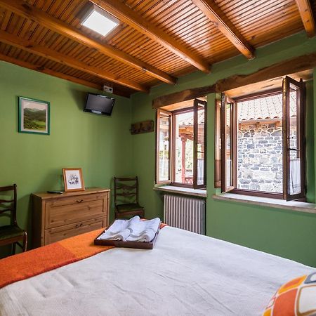 Hostal Pena Santa Soto  Buitenkant foto