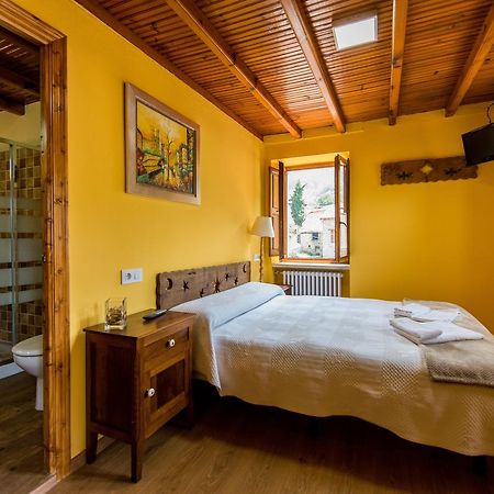 Hostal Pena Santa Soto  Buitenkant foto