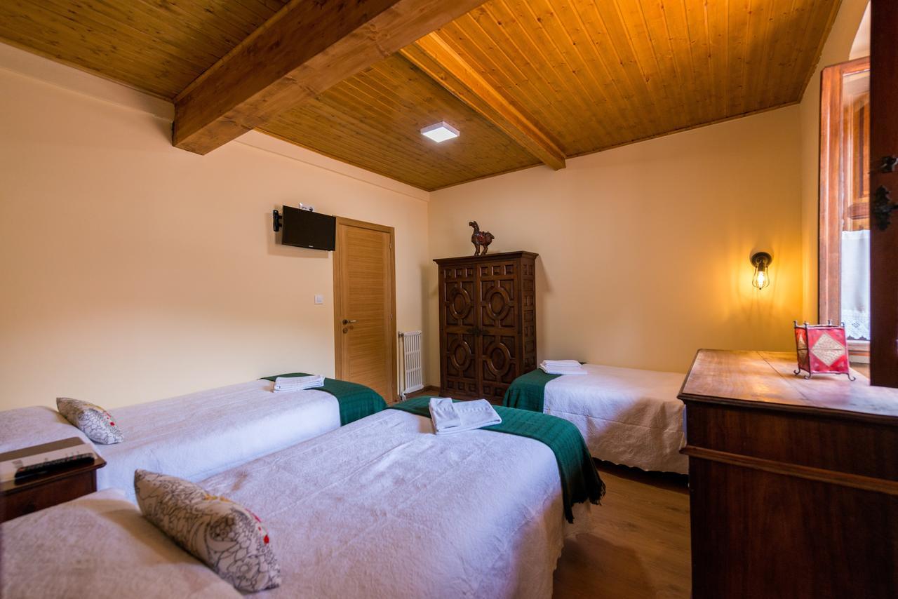 Hostal Pena Santa Soto  Buitenkant foto