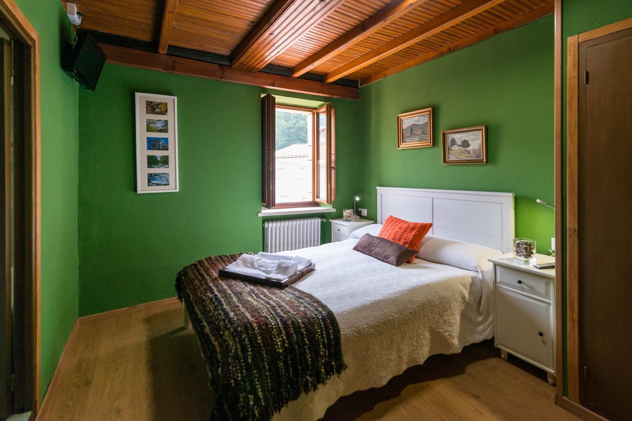 Hostal Pena Santa Soto  Buitenkant foto