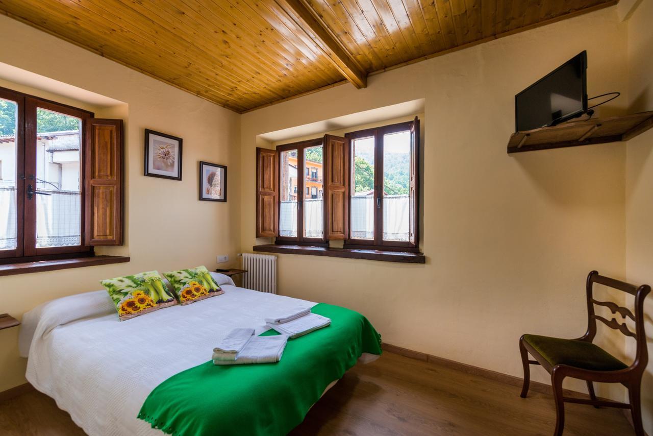 Hostal Pena Santa Soto  Buitenkant foto