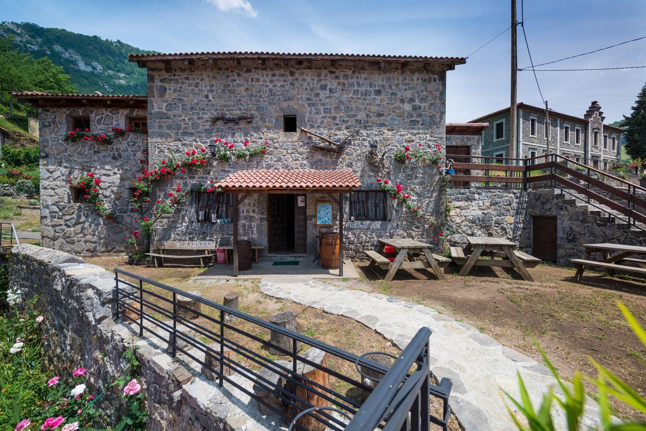 Hostal Pena Santa Soto  Buitenkant foto