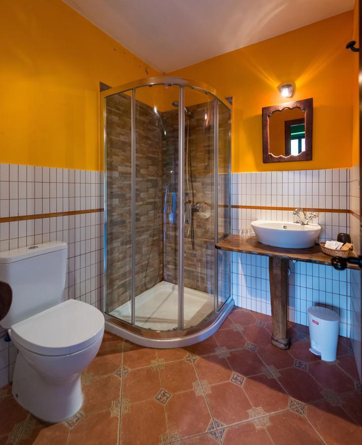 Hostal Pena Santa Soto  Buitenkant foto