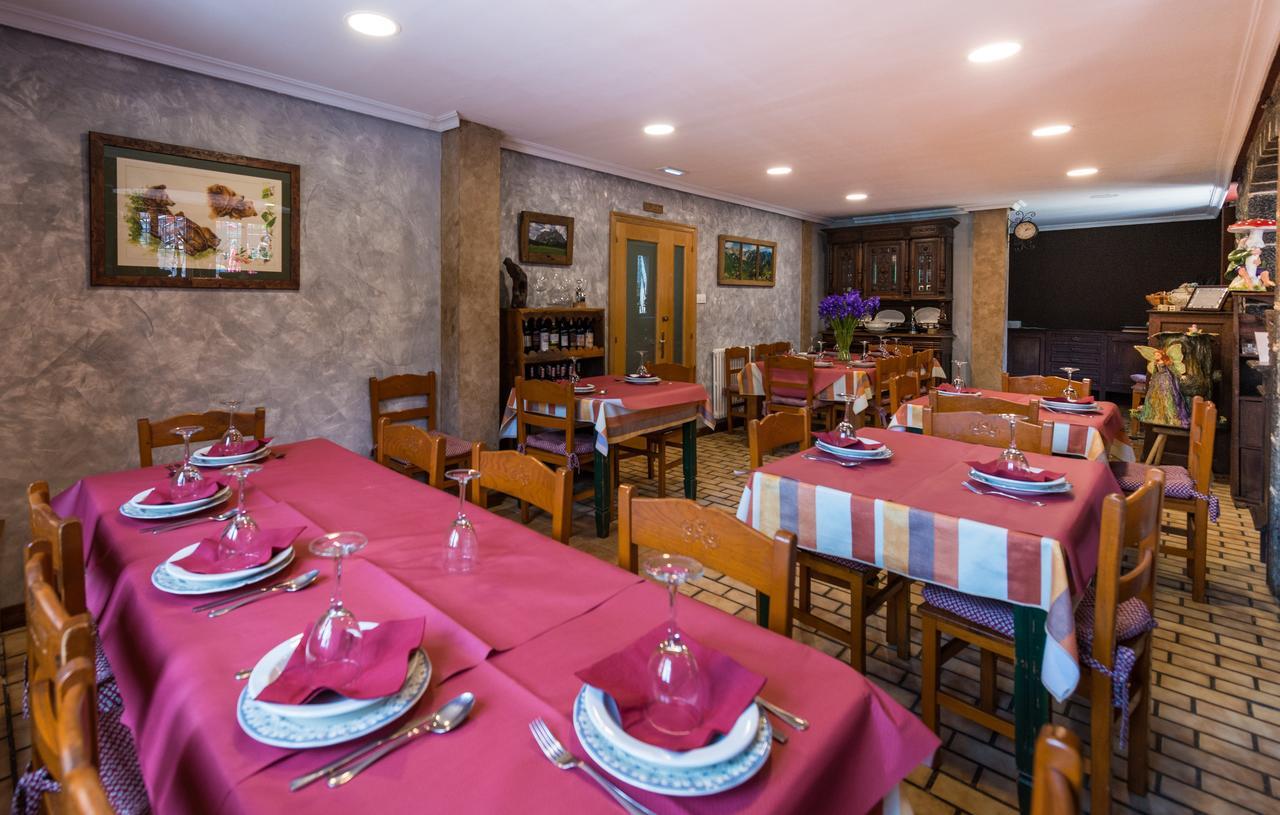 Hostal Pena Santa Soto  Buitenkant foto