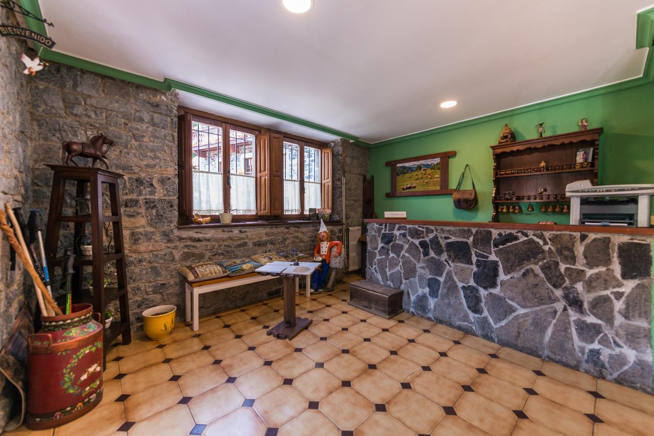 Hostal Pena Santa Soto  Buitenkant foto